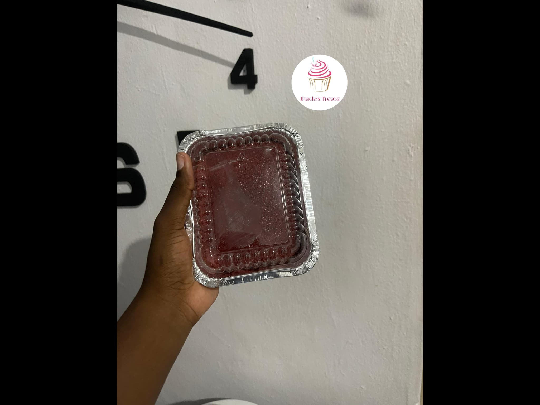 Red velvet foil cake